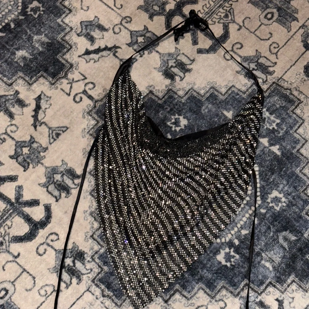 STEVE MADDEN JANET SPARKLE SILVER & BLACK BACKLESS COWL NECK PARTY HALTER TOP - Picture 6 of 14